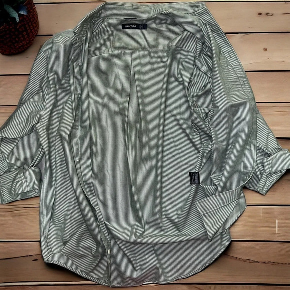 Nautica Long Sleeve Dress/Casual Shirt - Picture 3 of 11